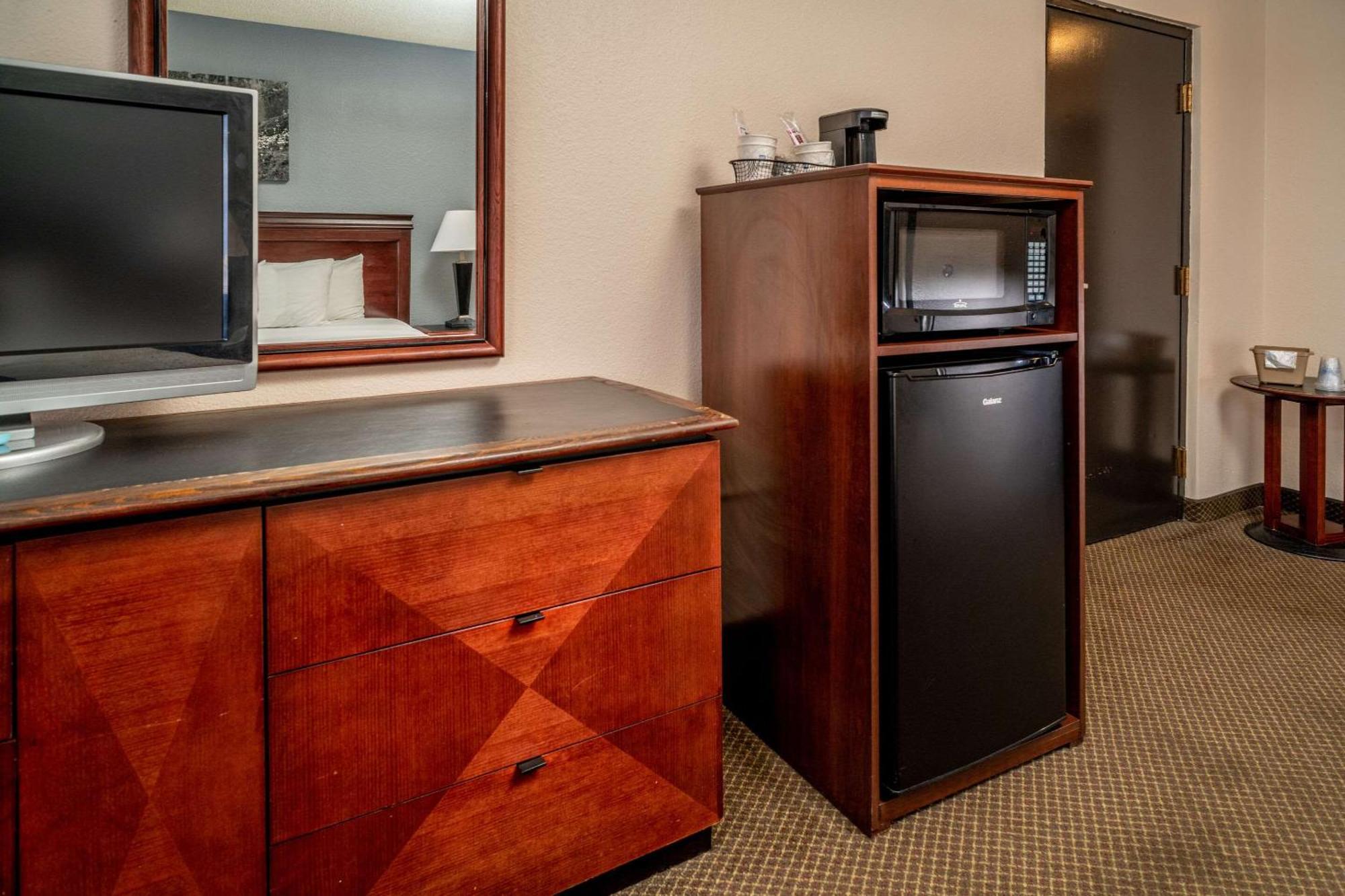 Rodeway Inn Barboursville Zewnętrze zdjęcie